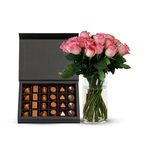 SWEET UNIQUE ROSES WITH CHOCOLATE